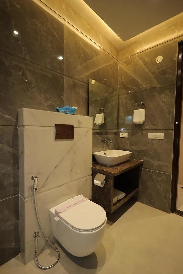 Hotel Taj Crown Plaza Agra  3*, Agra (Uttar Pradesh)