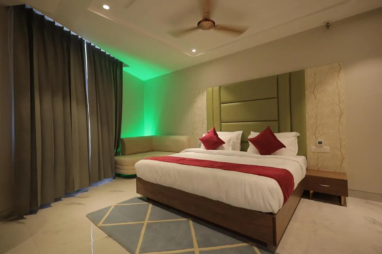 Hotel Taj Crown Plaza Agra  Agra (Uttar Pradesh)