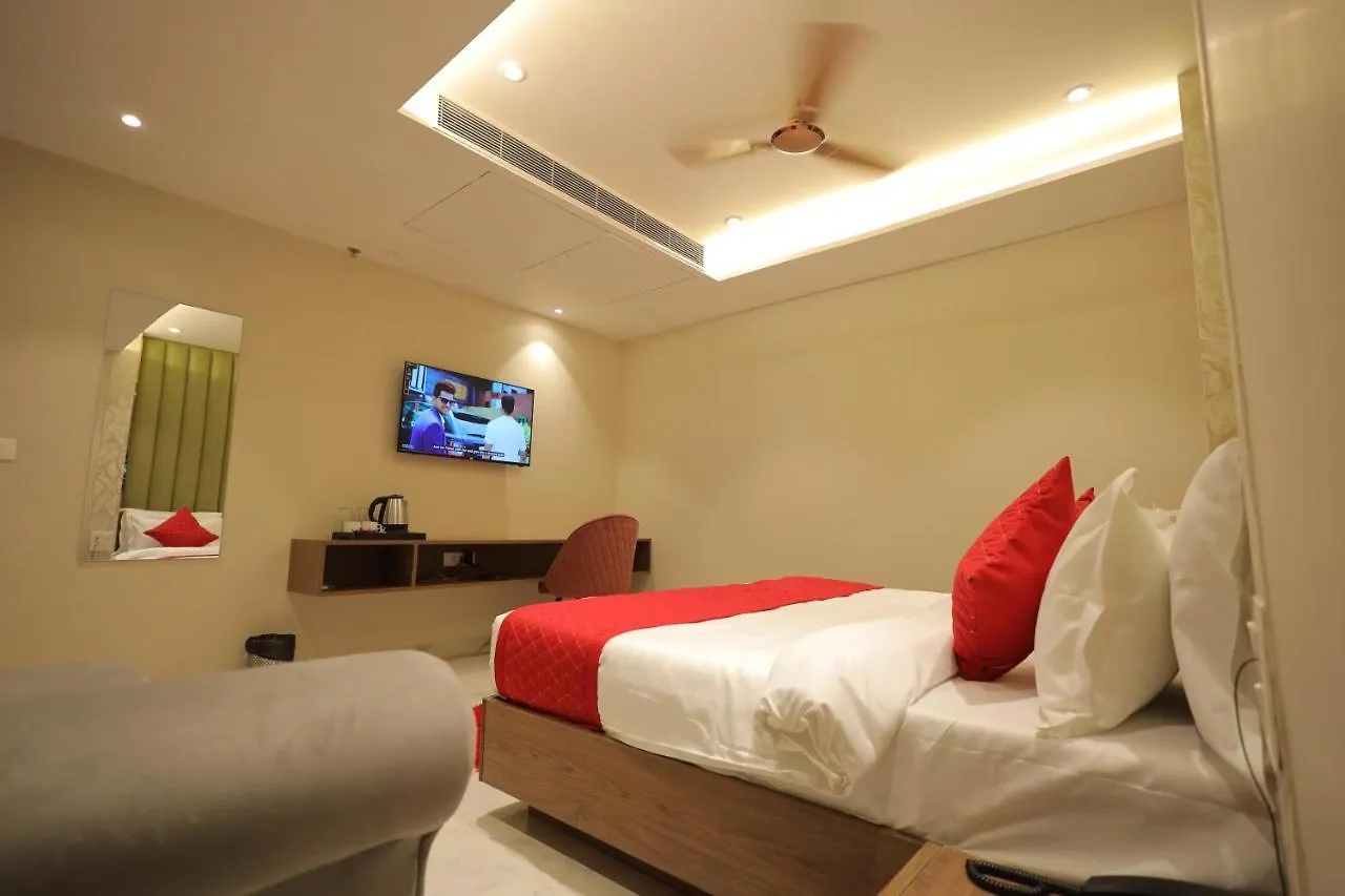 Hotel Taj Crown Plaza Agra